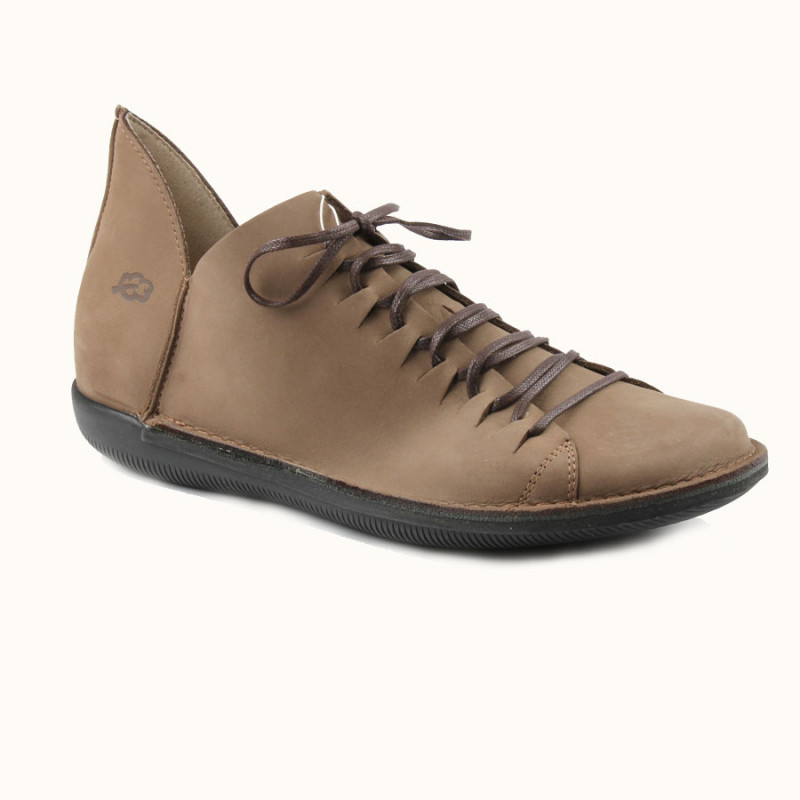 chaussures à lacets